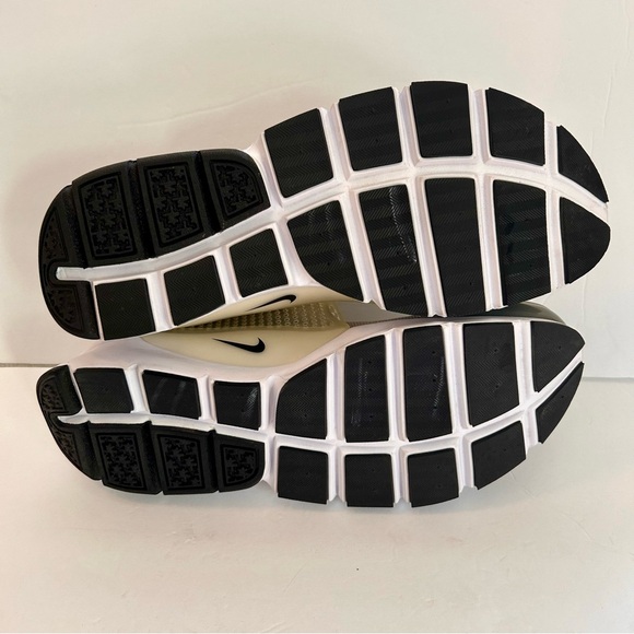 Nike Sock Dart Grey Slip-On Sneakers Mens Size 12 EUC - Picture 9 of 9